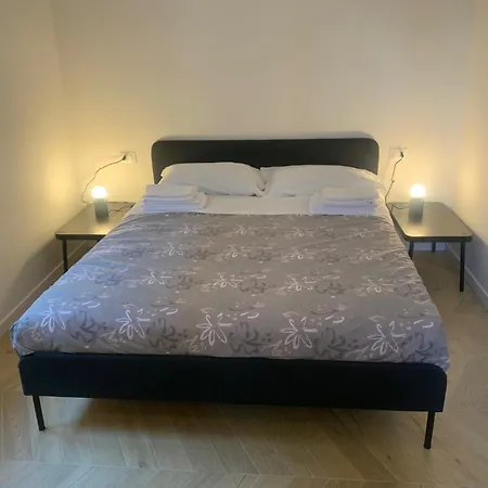 Family And Friends 1 ! Apartment *